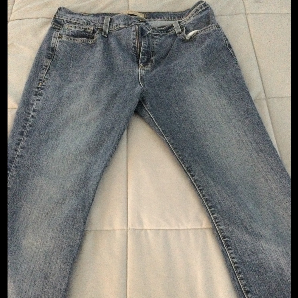 Women’s Boot-Cut blue jeans